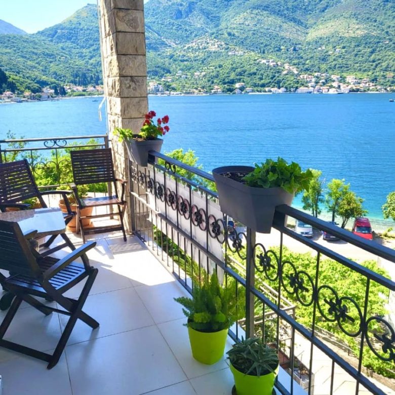 Lepetane Apartment with Sauna 180m² | Tivat Bay | 50m Beach — Montenegro