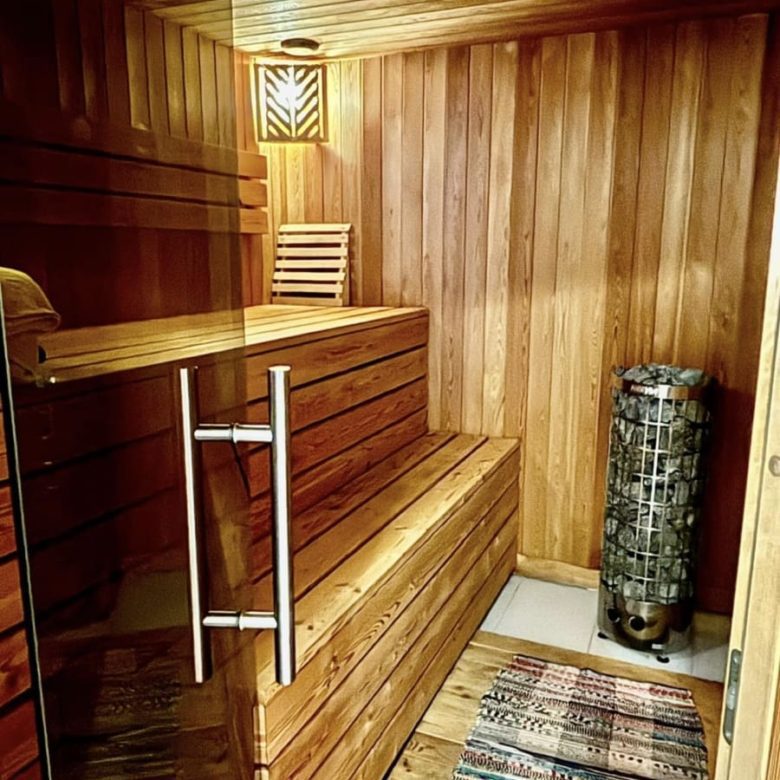 Lepetane Apartment with Sauna 180m² | Tivat Bay | 50m Beach — Montenegro