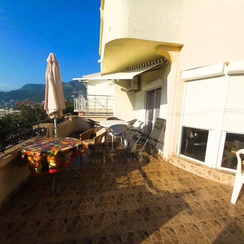 House for Sale Dobra Voda Bar: 140m² Villa with Sea Views — Montenegro