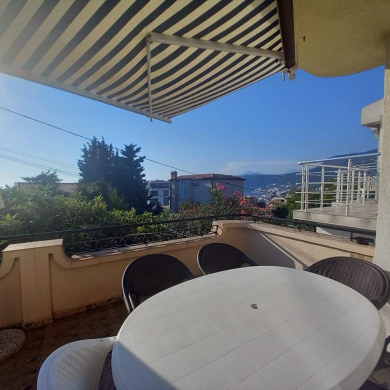 House for Sale Dobra Voda Bar: 140m² Villa with Sea Views — Montenegro