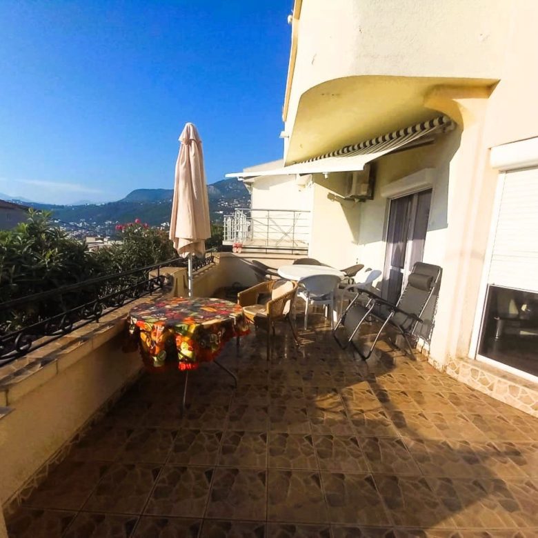 House for Sale Dobra Voda Bar: 140m² Villa with Sea Views — Montenegro