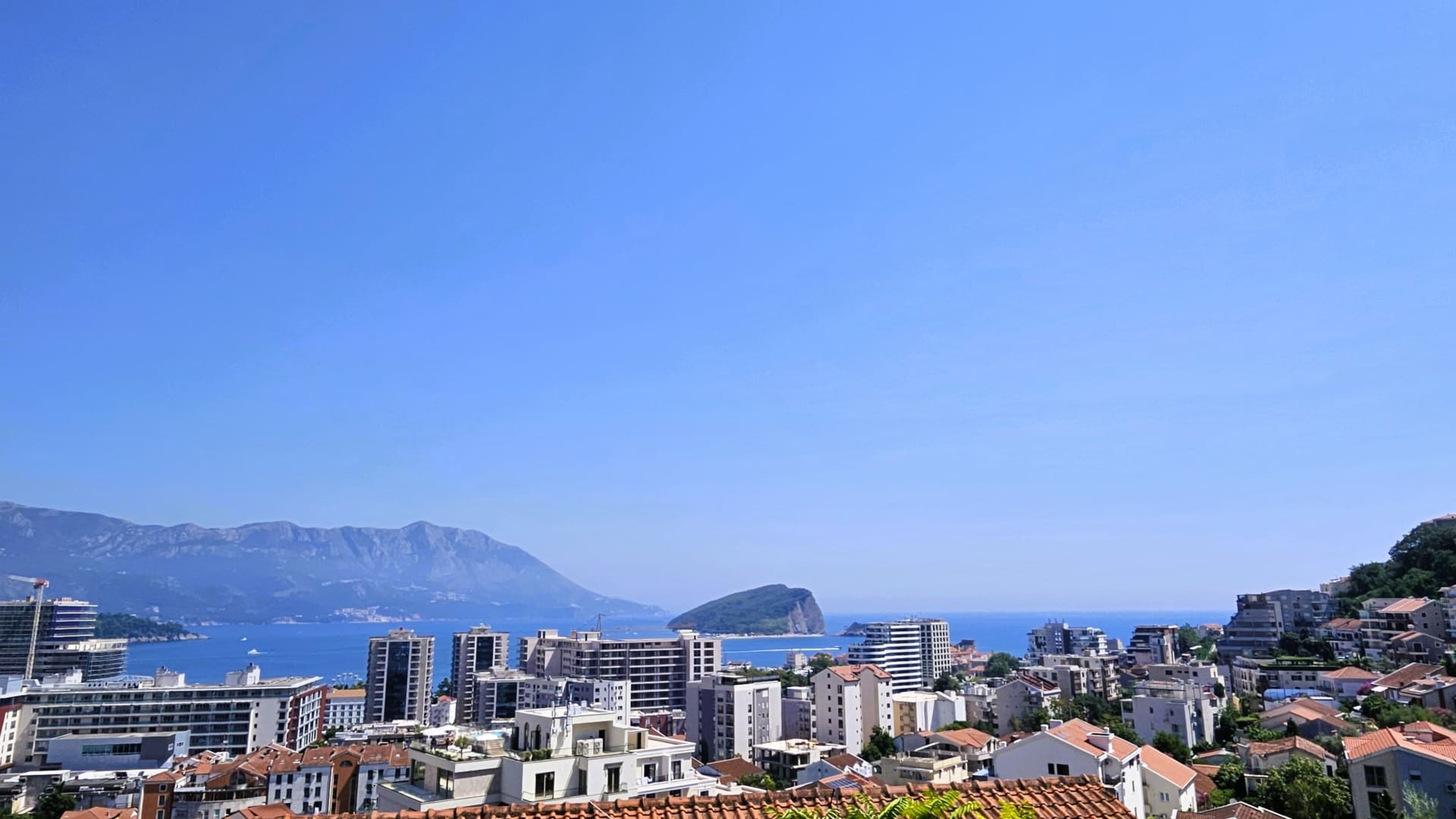 resale vs new build Montenegro
