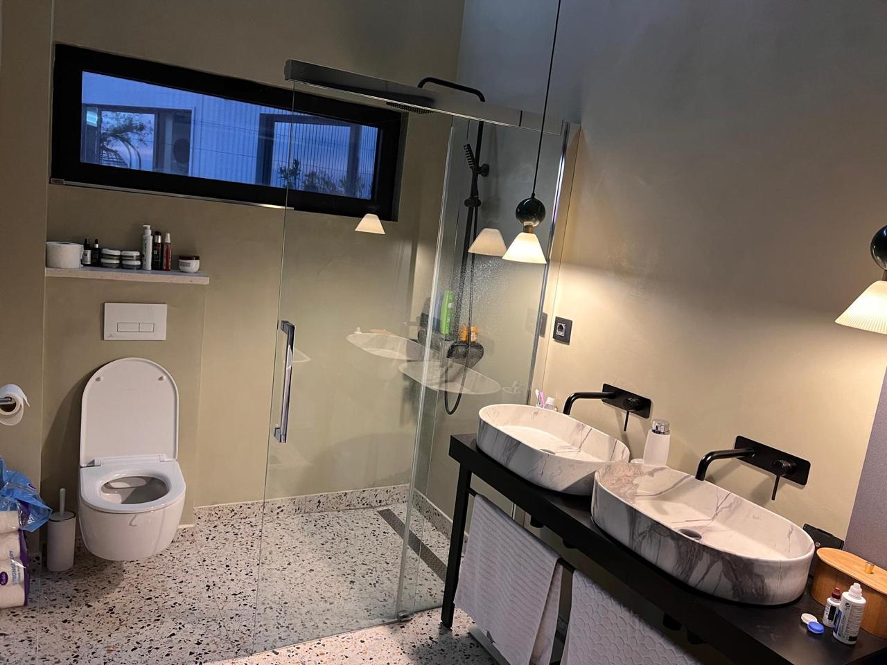 Luksuzna vila u Kuljačama Budva – 257m² raj sa pogledom na more — nekretnine Crna Gora