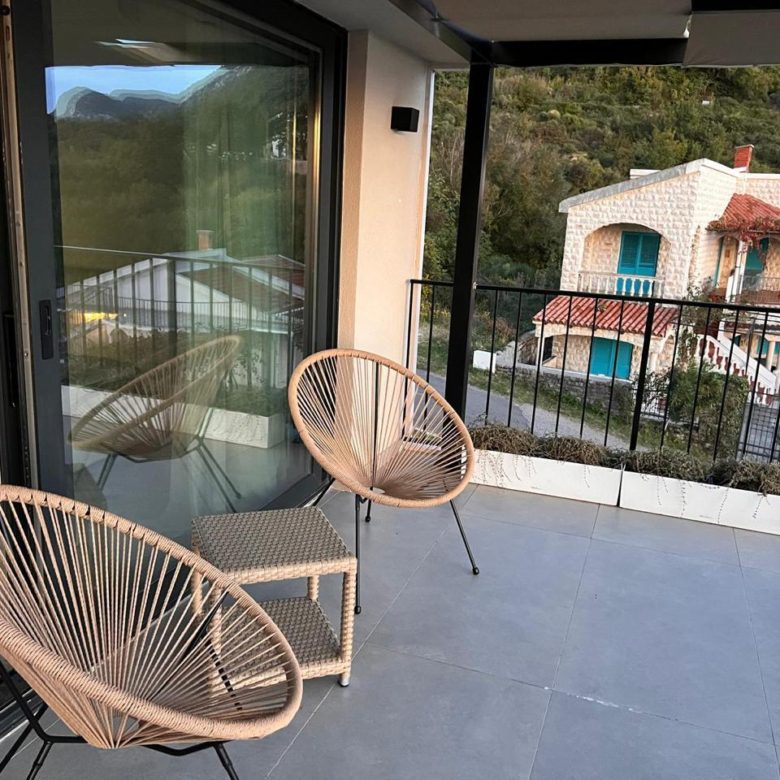 Luksuzna vila u Kuljačama Budva – 257m² raj sa pogledom na more — nekretnine Crna Gora