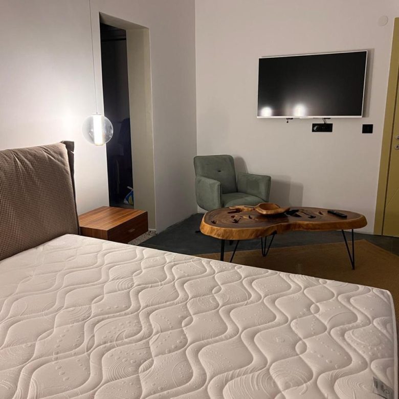 Luksuzna vila u Kuljačama Budva – 257m² raj sa pogledom na more — nekretnine Crna Gora
