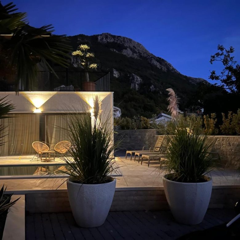 Luksuzna vila u Kuljačama Budva – 257m² raj sa pogledom na more — nekretnine Crna Gora