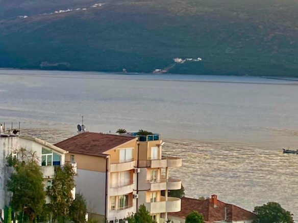 Gartenwohnung in Savina, Herceg-Novi zu verkaufen