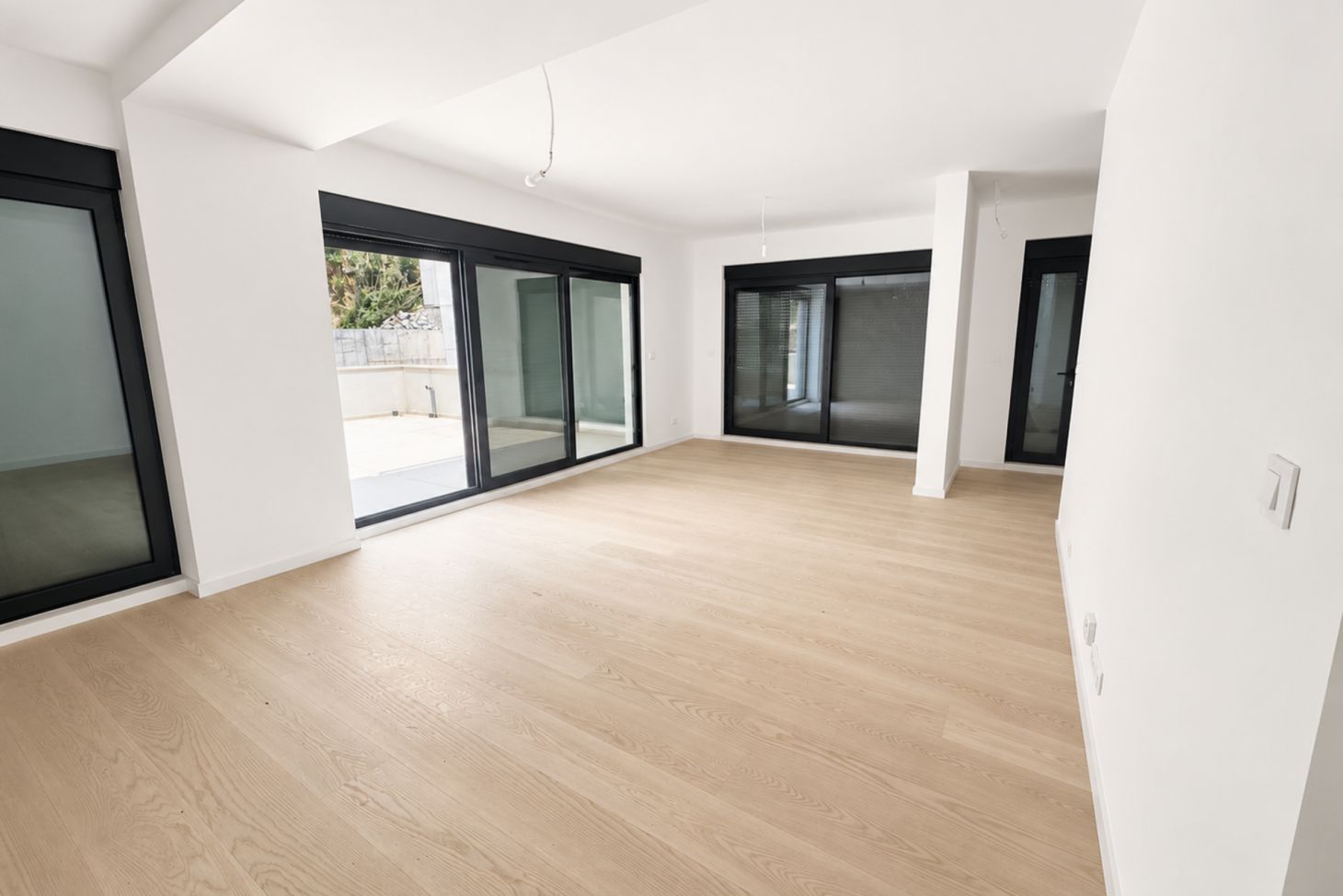 Penthouse u Budvi, Crna Gora — 146 m² + 150 m² terasa, panoramski pogled na more, novo 2024