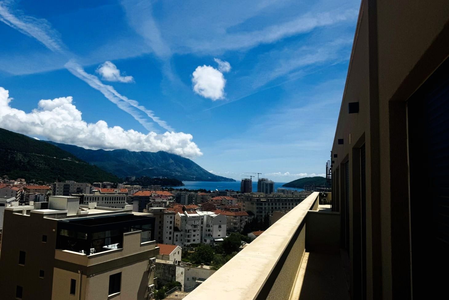 penthouse-Budva-Montenegro-10 penthouse Budva Crna Gora Dubovica 146m2 panoramski pogled na more 150m2 terasa novo 2024