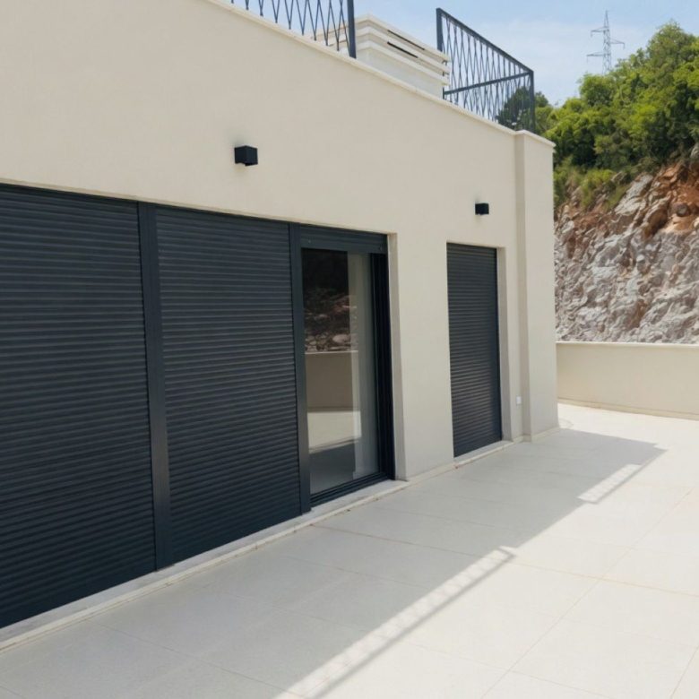 Penthouse u Budvi, Crna Gora — 146 m² + 150 m² terasa, panoramski pogled na more, novo 2024